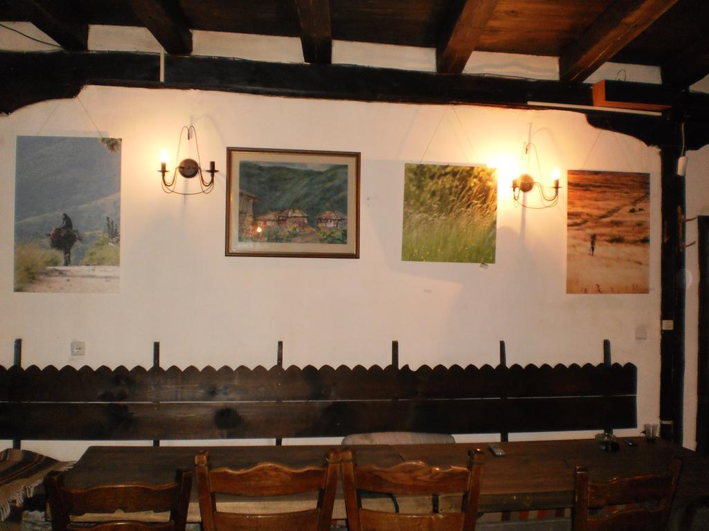 Bazoteva House Гостьовий будинок Ковачевіца